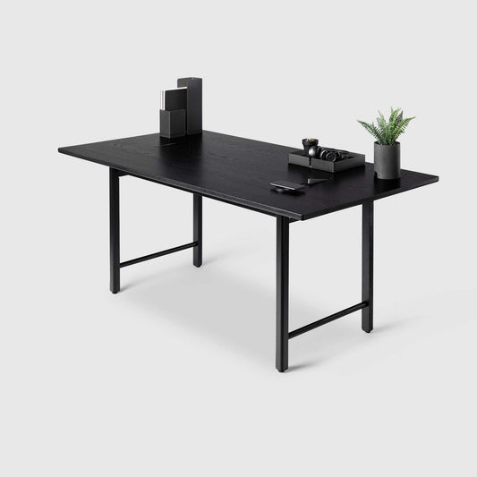 ARTIFOX Table - Black Oak